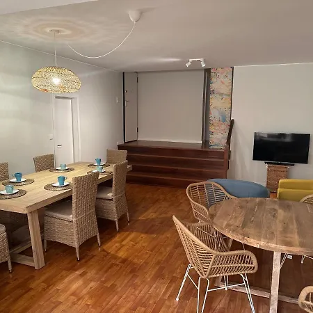 Foz ゲストハウス